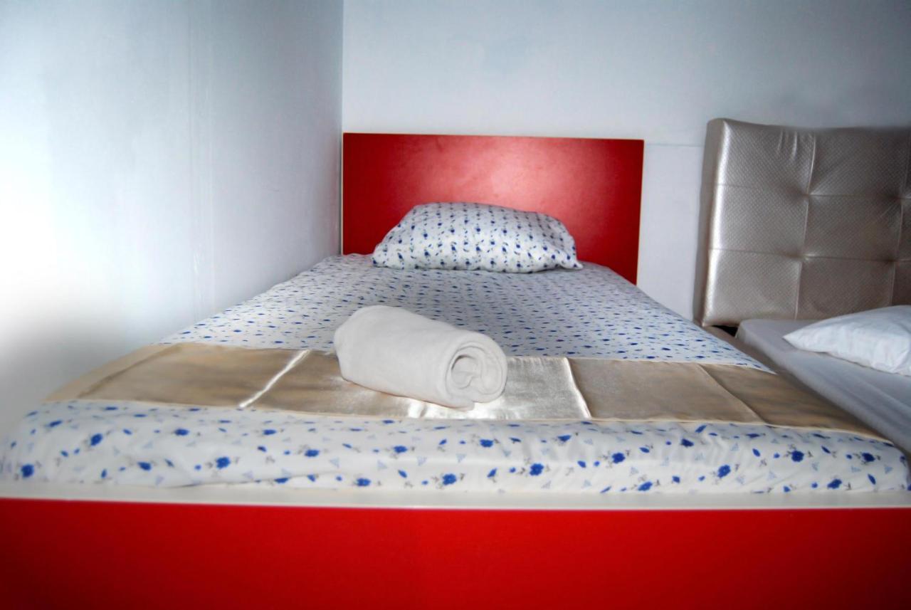 Hotel Vlora City Экстерьер фото