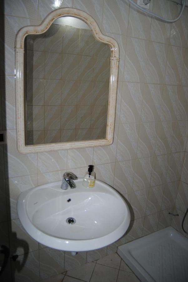 Hotel Vlora City Экстерьер фото